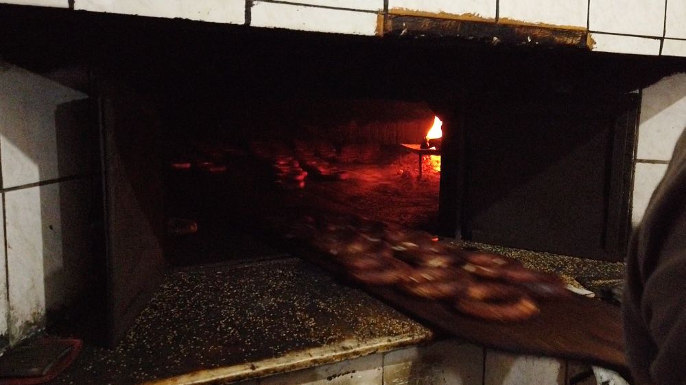 Ankara'da herkes simit sever ama simitçinin halini soran yok