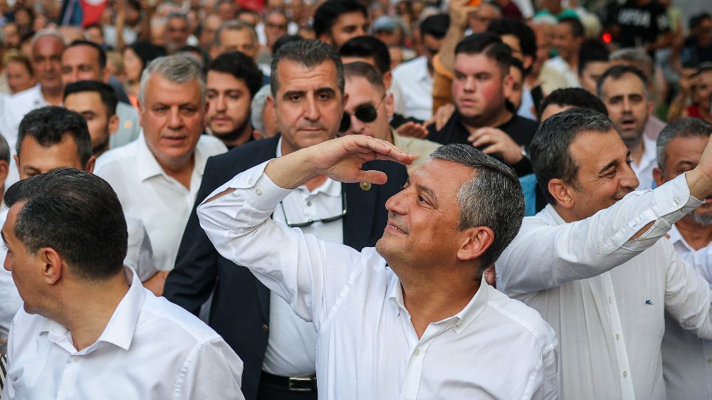 Özgür Özel'in "Baba Ocağı"ndan Kopuşu