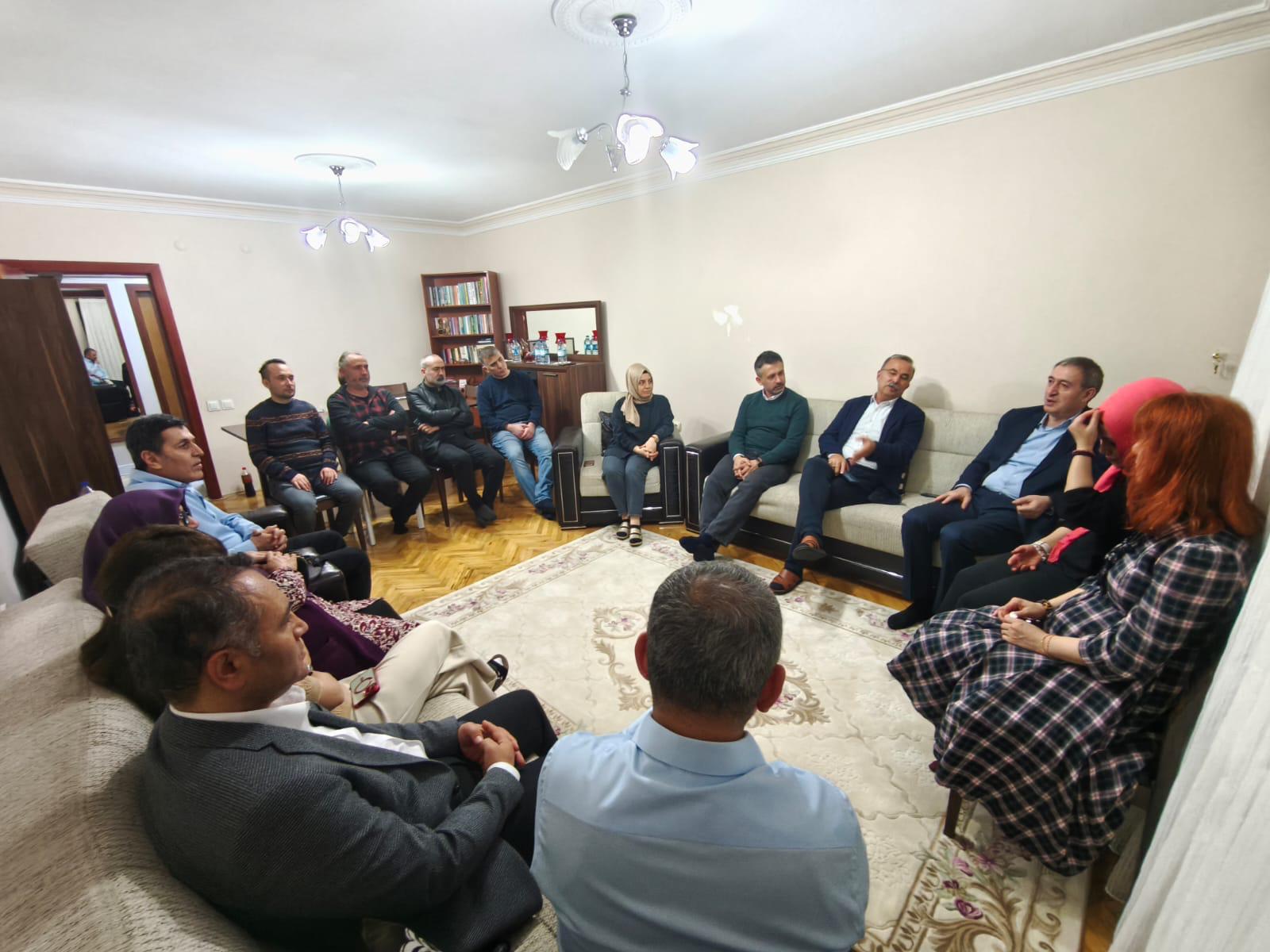 Eşikten girebilen siyaset, bize eşik atlatabilir!